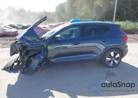 2021 Volvo Xc40 T5 Momentum z USA, uszkodzony, nr VIN YV4162UK4M2457735